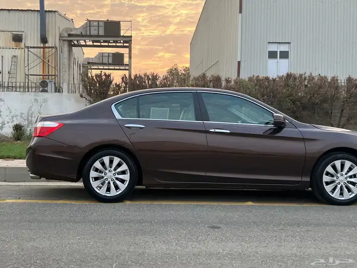 هوندا اكورد 2014 فل كامل نظيف جدا 25