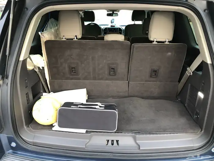 للبيع فورد اكسبيدشن موديل 2019م شاصي قصير XLT مالك أول 13