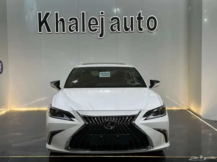 لكزس ES300 هايبرد موديل 2025 2