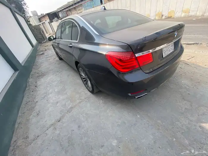 BMW 750 2009 7