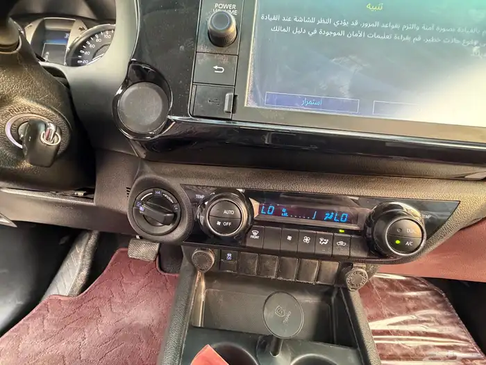 هايلوكس 2022 دبل بنزين وكالة 10