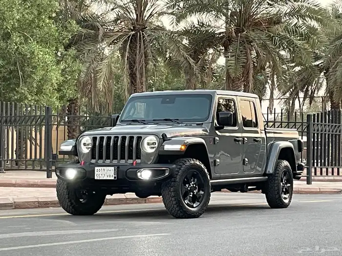 جيب رانجلر جلاديتور 2021 روبيكون نظيف جدا بحال الوكاله 2