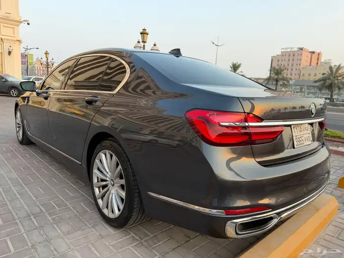 بي ام دبليو 730Li مواصفات خاصة وارد ناغي. 12