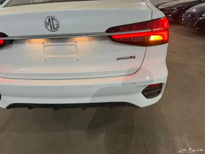 ام جي MG5 استاندر الشكل الجديد2025 5