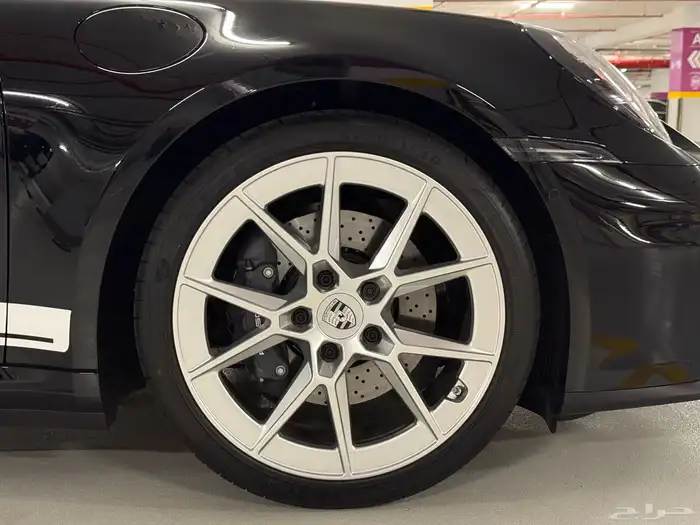 Porsche 911 Carrera 2025 - جديده 8