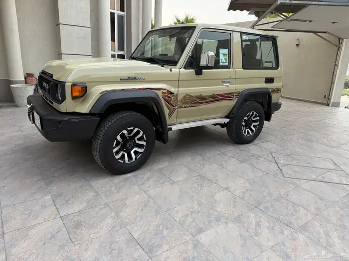 تويوتا ربع 2025 ماشي 8500 سعودي فل 1
