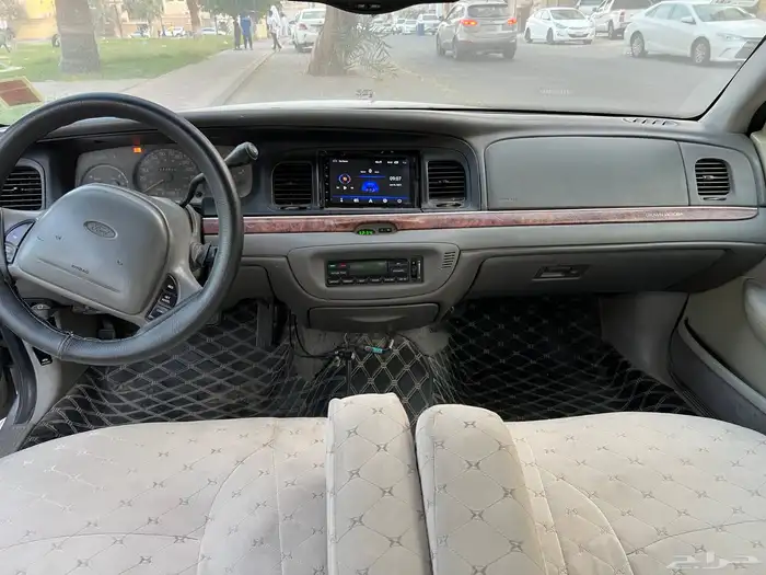 فورد كرون فيكتوريا موديل 2000 6