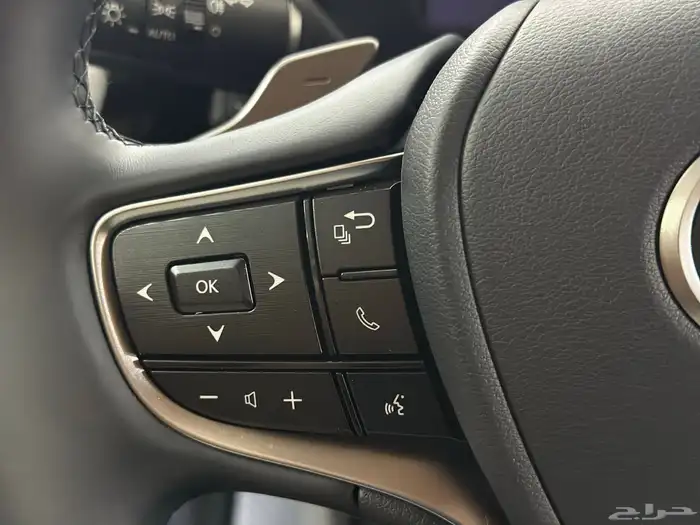 لكزس ES300 هايبرد موديل 2025 7