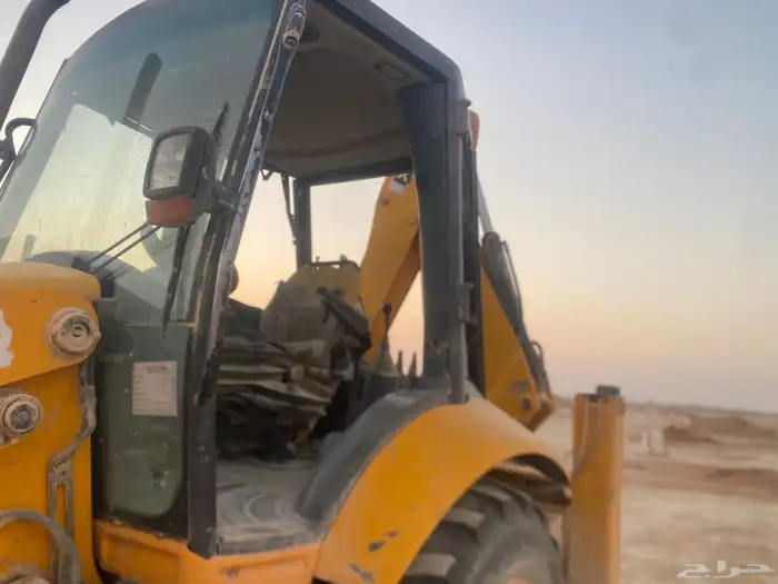 جي سي بي عرجاء 2008 6