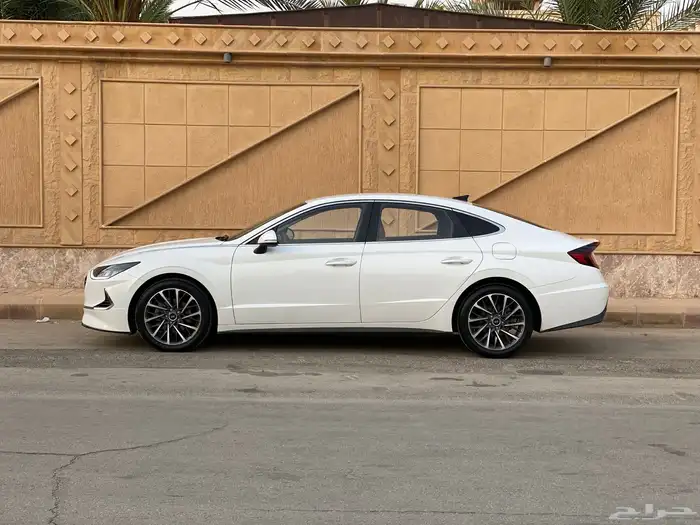 هونداي سوناتا 2020 فل كامل نظيف للبيع بطاقة جمركية 1