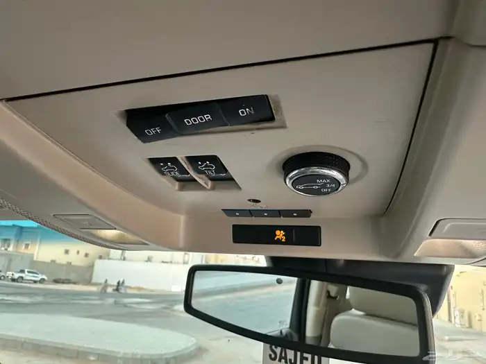 يوكن 2015 SLT اعلئ فئة وكالة 28