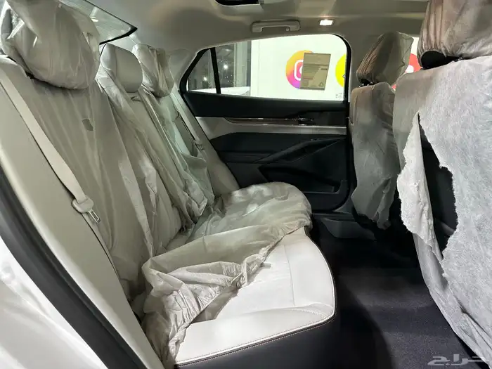 فورد تورس تيتانيوم 2026 13