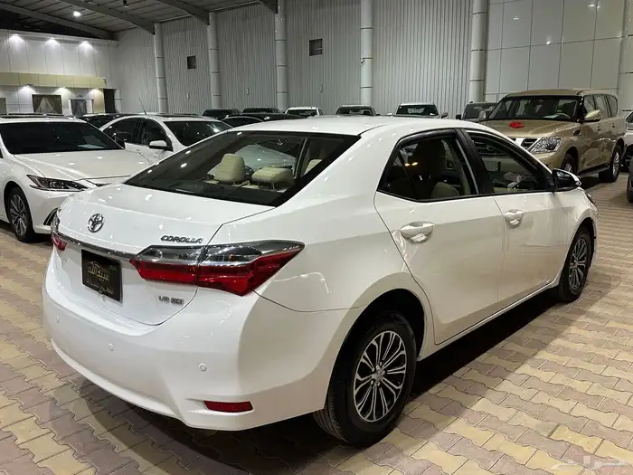 تويوتا كورولا موديل 2018 نص فل 28