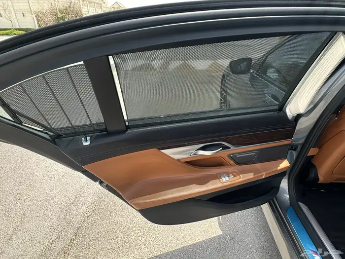 بي ام دبليو Li 740 2018 سعودي الناغي للسيارات 13