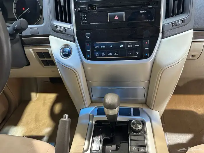 لاندكروزر 2019 GXR تورنق 16