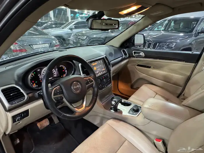 جراند شيروكي ليمتد 2014 (( بحالة ممتازة )) 34