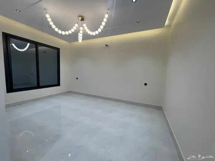 للبيع شقه دور أرضي مع بايكه مودرن بالمحاله ابها 11