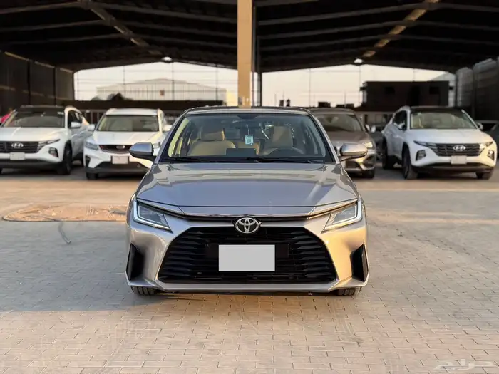 تويوتا يارس 2023 تيتانيوم 2