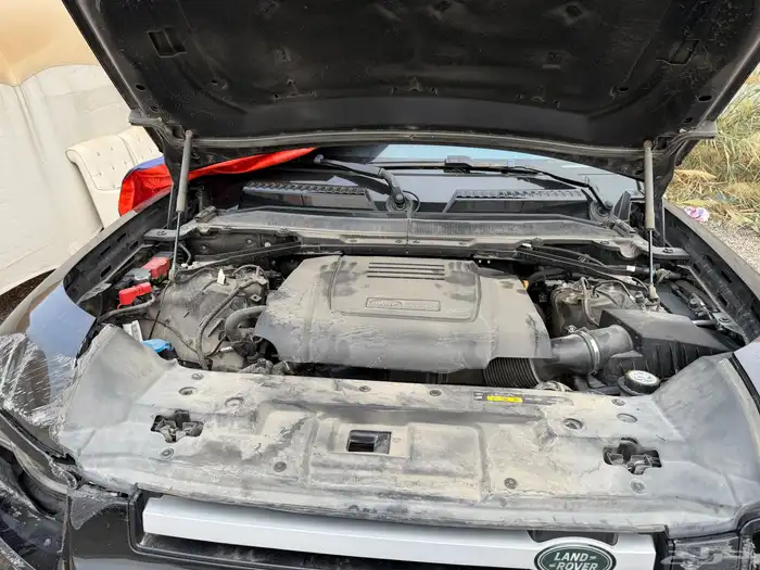 لاند روفر ديفيندر 110 SE 12