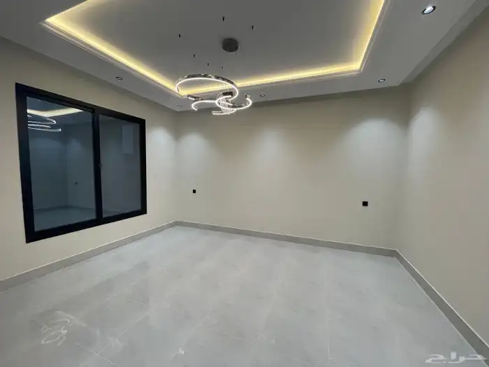 للبيع شقه دور أرضي مع بايكه مودرن بالمحاله ابها 5