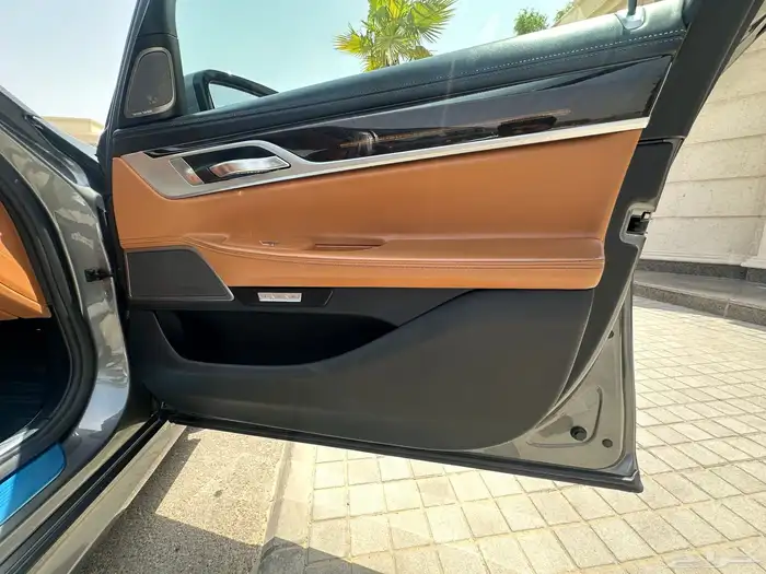 بي ام دبليو Li 740 2018 سعودي الناغي للسيارات 22