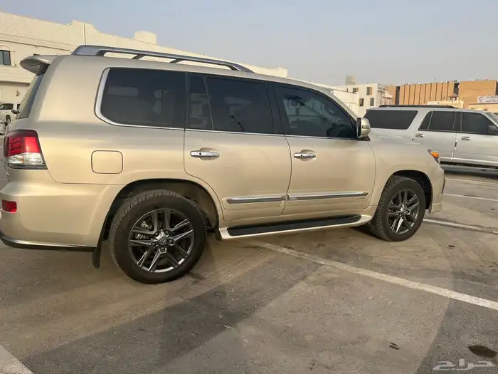 لكزس LX 570 DD 2015 مع لوحة مميزة 7