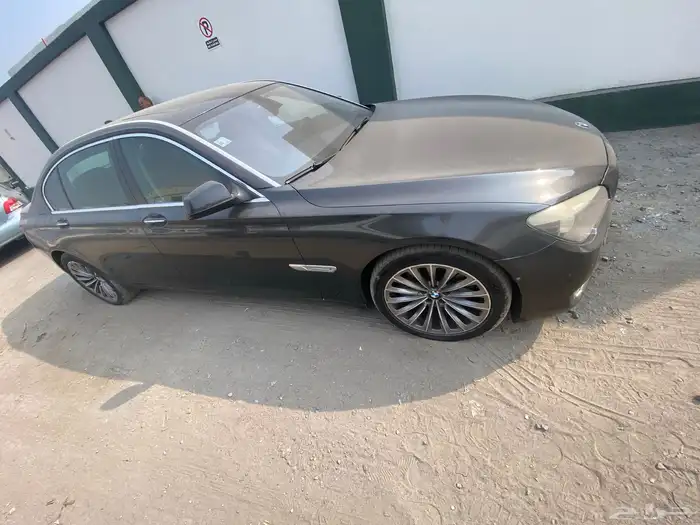 BMW 750 2009 3
