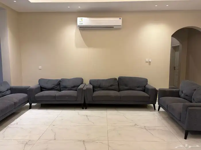 كنب هوم سنتر قطعتين ثلاثي وقطعتين ثنائي اللون حجري على كحلي 0