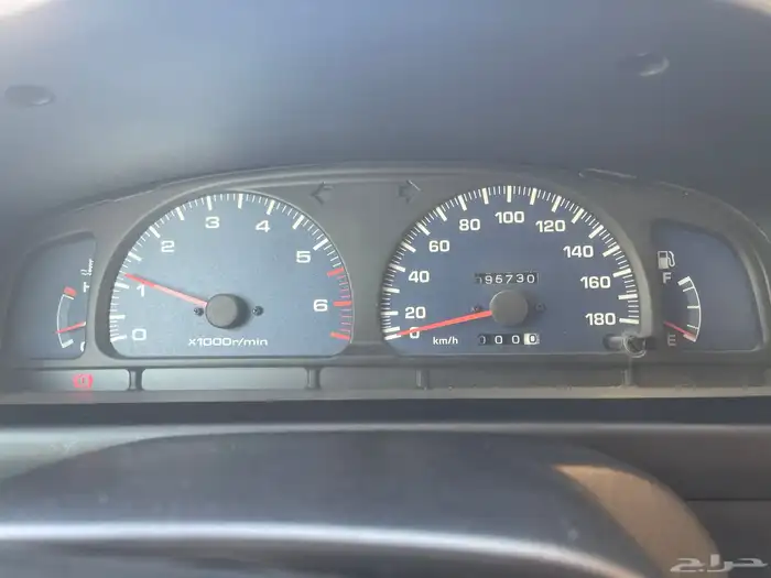 تويوتا - هايلوكس-2001-GLX-غمارتين- بنزين- قير عادي 31