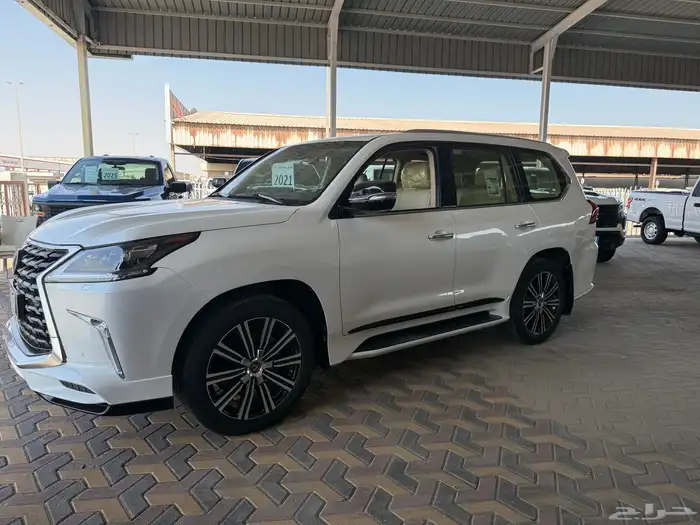 لكزس LX5.7 سعودي موديل 2021 6