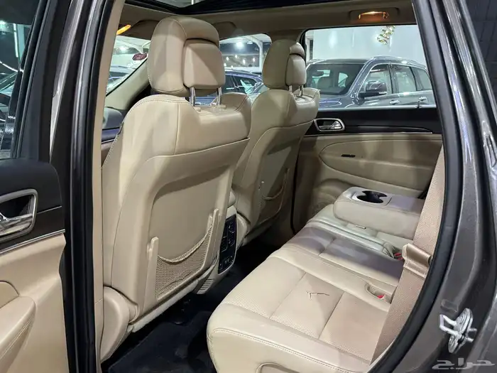 جراند شيروكي ليمتد 2014 (( بحالة ممتازة )) 11