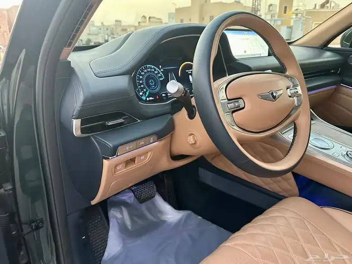للبيع جينيسس GV80 شبه اصفار مخزن بحالة الوكالة 46