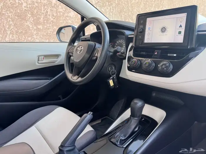 تويوتا كورولا XLE 2022 19