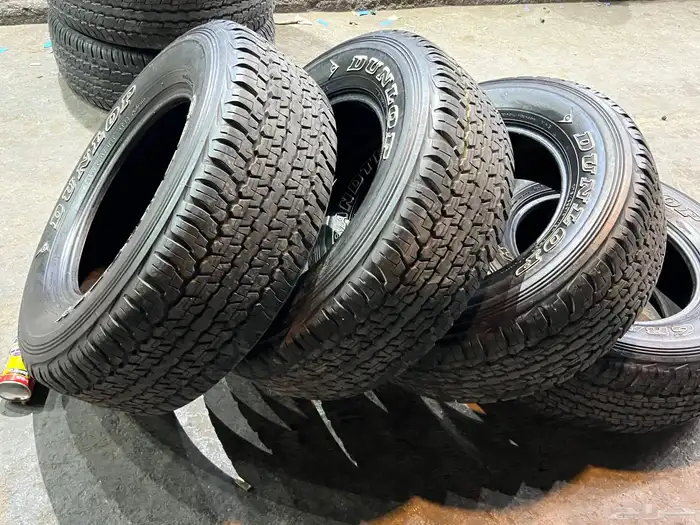 كفرات دنلوب مقاس 275 65 17 تاريخ 2022 نضيفه بالمره اصلي 32