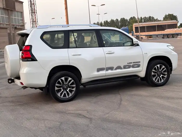 تويوتا برادوTXL 2022فل كامل عداد40 الف 15