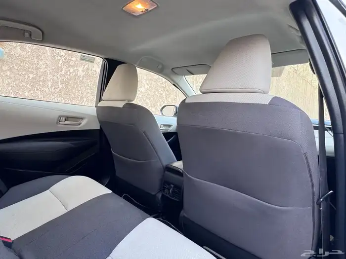 تويوتا كورولا XLE 2022 18