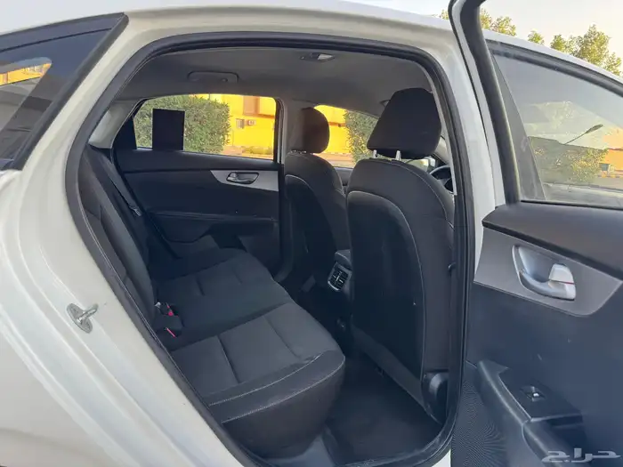 كيا سيراتو 2022 10