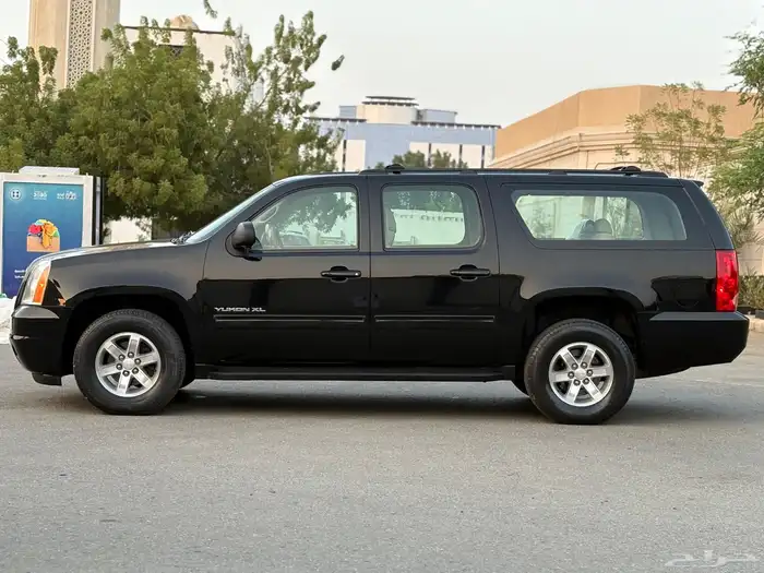 للبيع جي ام سي يوكن 2011 دبل 6