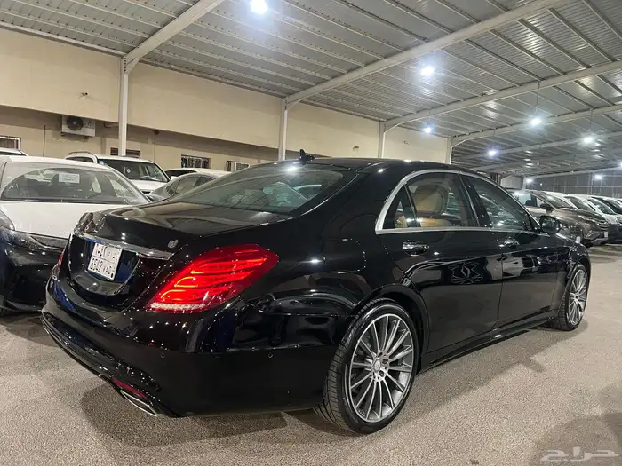 مرسيدس s400 مخزنه عداد 77 الف جفالي 4 ازارير وكاله 24