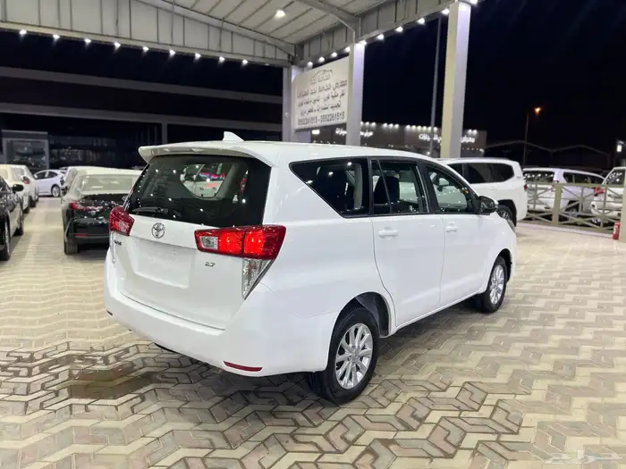 تويوتا انوفا 2020 فل كامل بنزين ماشي 122 الف 3