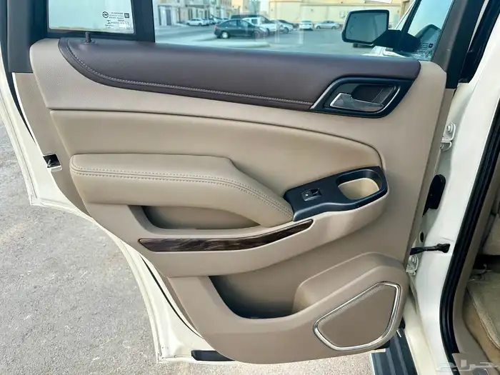 يوكن 2015 SLT اعلئ فئة وكالة 52