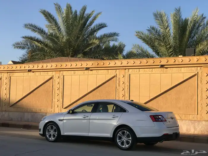 فورد تورس SEL 2014 نص فل نظيف للبيع 2