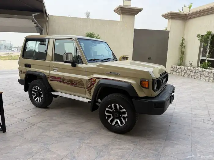 تويوتا ربع 2025 ماشي 8500 سعودي فل 3