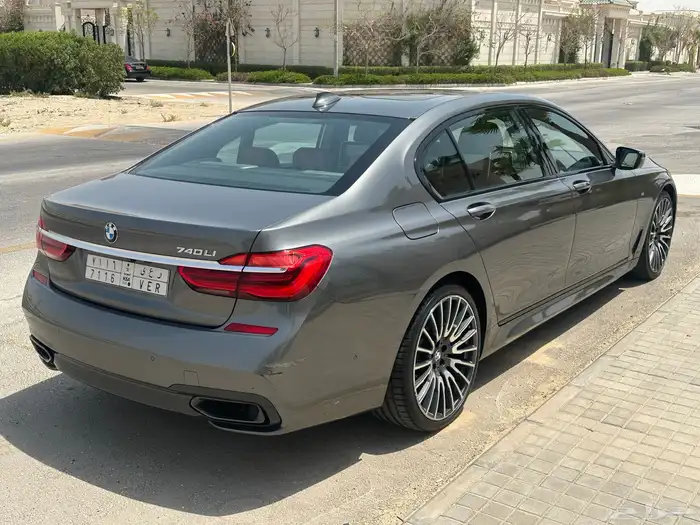 بي ام دبليو Li 740 2018 سعودي الناغي للسيارات 5