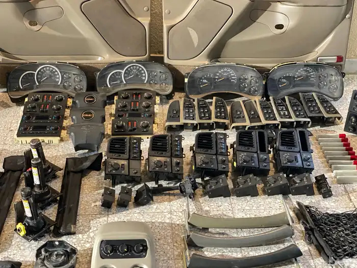 قطع جمس من موديل 2003-2006 3