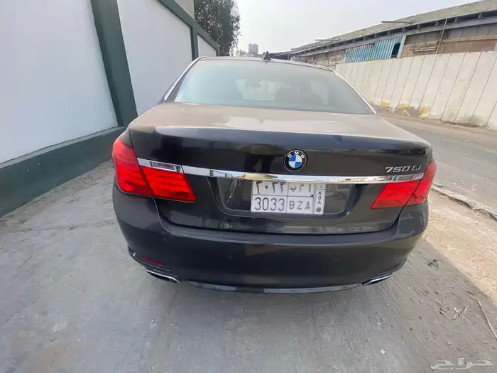 BMW 750 2009 6