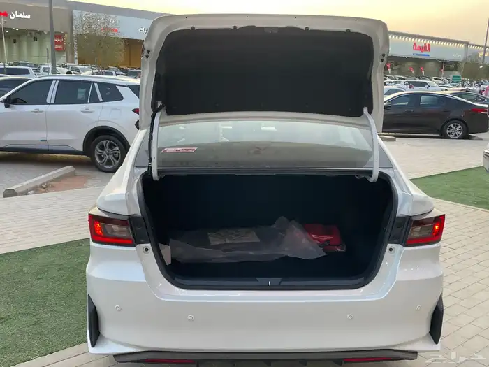 تويوتا يارس 2026واي بلس سعودي ( بنزين) 1.3L 26