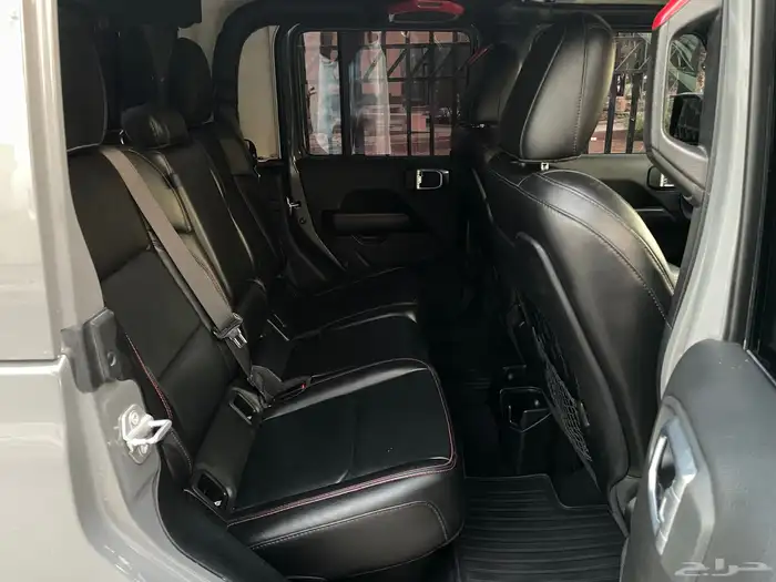 جيب رانجلر جلاديتور 2021 روبيكون نظيف جدا بحال الوكاله 20