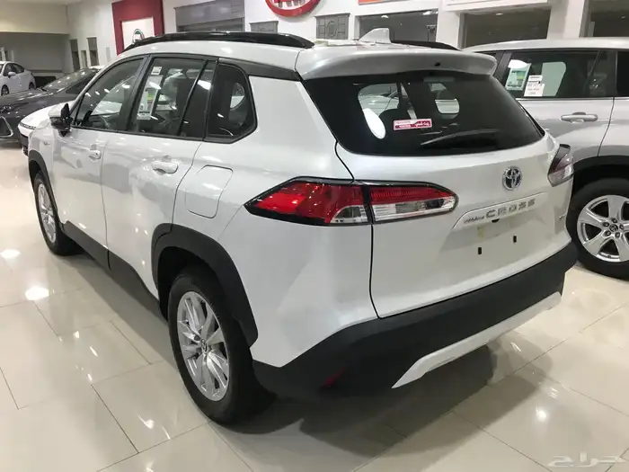 تويوتا كورولا كوروس 2025 نص فل XLE هايبرد 2