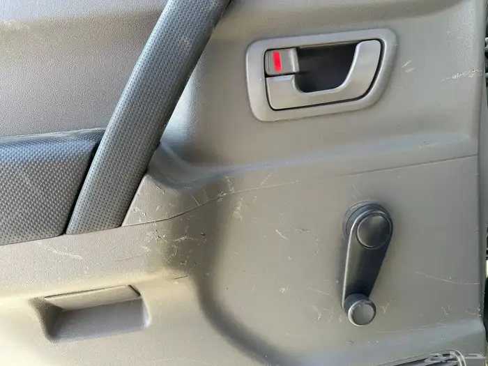 ديكورات ابواب باجيرو 2004 اربع ابواب 4